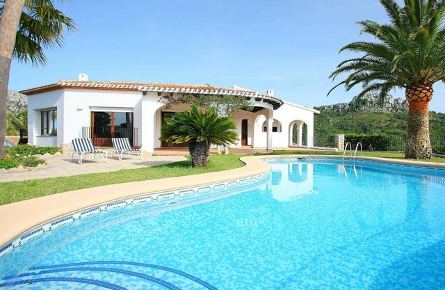 180 m² Villa ∙ 4 bedrooms ∙ 10 guests