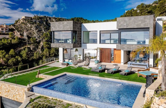 650 m² Villa ∙ 5 bedrooms ∙ 10 guests