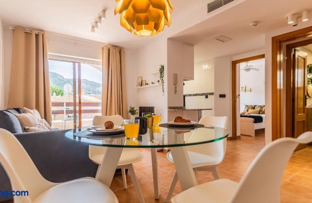 Albir Apartments by Renteando