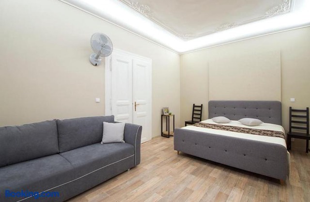 Apartment Navratilova 16