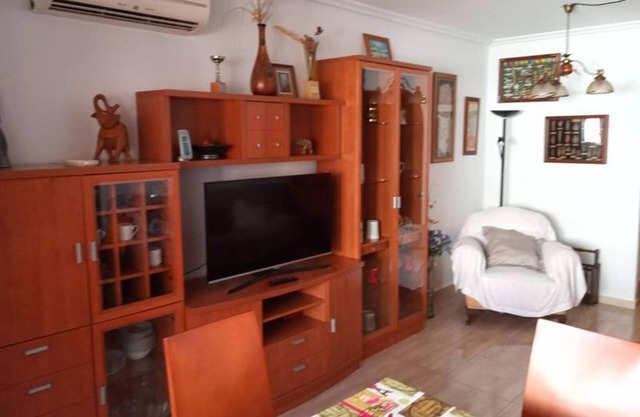 Apartment with 2 bedrooms with pool on the site