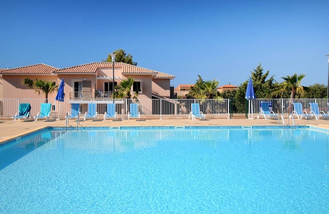 Apparts Rénovés à 400m de la Plage | Accès Piscine