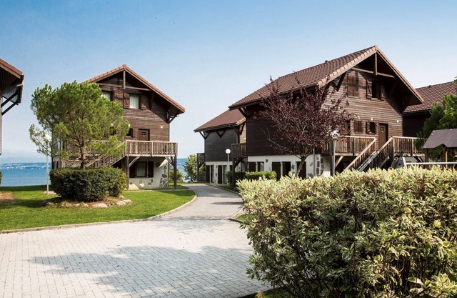 Attractive, rustic apartment in the termal town of Evian