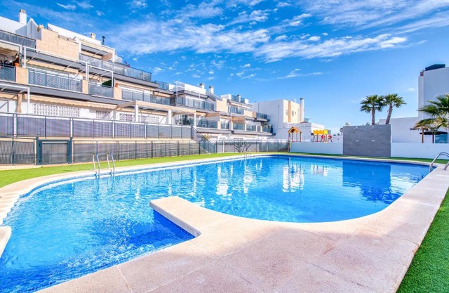 Awesome Apartment In Santa Pola With 3 Bedrooms, Wifi And Outdoor Swimming Pool
