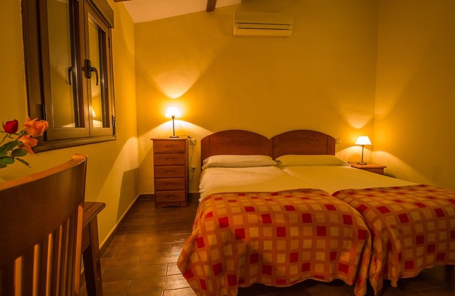 Casa Rural del Corral y Apartamentos for 4 people