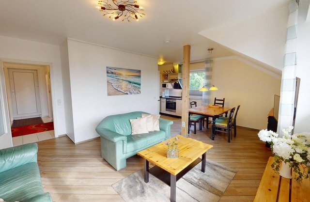 Cozy 3-room vacation apartment for 3 people with balcony and parking space