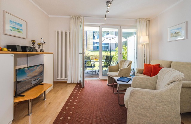 Forum Marinar 04 - only a few meters to the beach, incl. beach chair