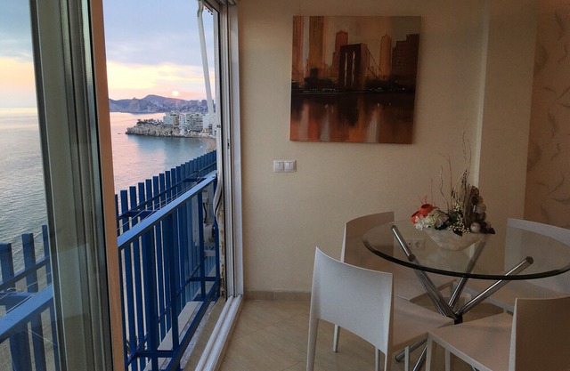 Frontline studio Playa Levante Las Palmeras