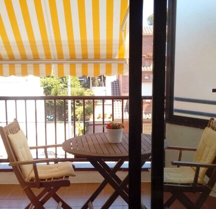Homerez last minute deal - Beautiful apartment near the beach