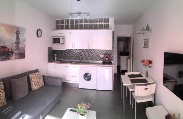 Lovely apartment, great location!