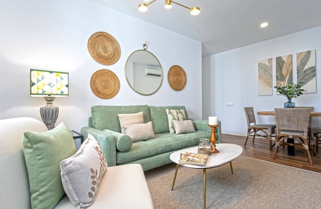 Lovely apartment in the center. San Antonio III