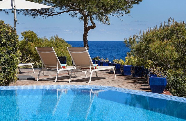 Mallorca Front Line Property Direct Access to Sea
