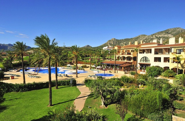 Nice apartment with airconditioning, 200 m. from golfcourse