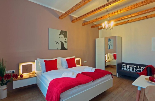 Smeralova apartments 409