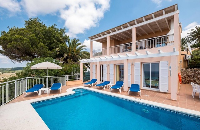V229 | Villa Romani in Torre Soli Nou