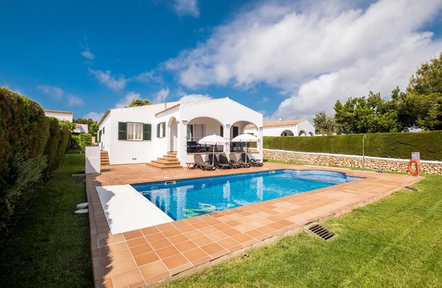 Villas Finesse By MENORCARENTALS
