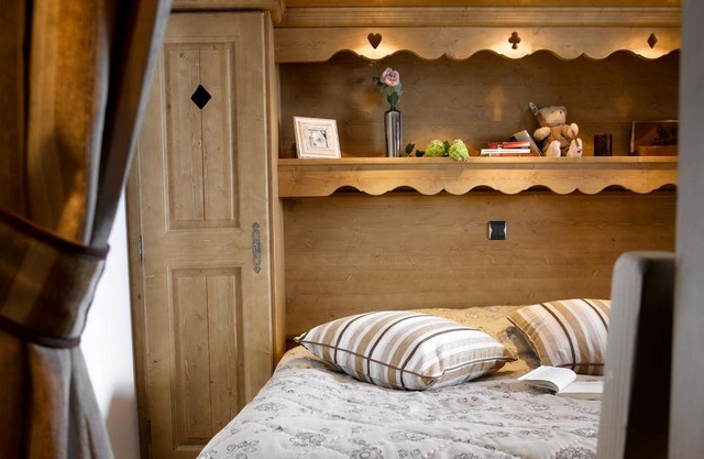 Wifi, 50m from ski slopes, fitness, swimming pool, balcony, tv, ski locker, 40-45m², Les Menuires
