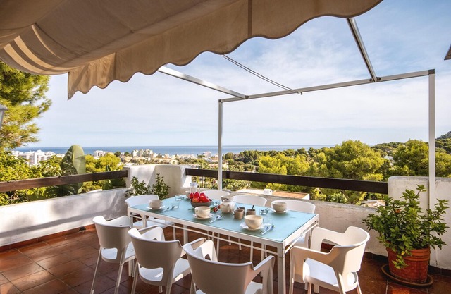 Wonderful and cheerful house in Javea, on the Costa Blanca, Spain with communal pool for 4 persons