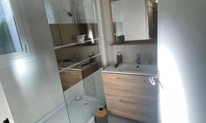 Quartier des Espesses House | 100 m² House ∙ 1 bedroom ∙ 6 guests