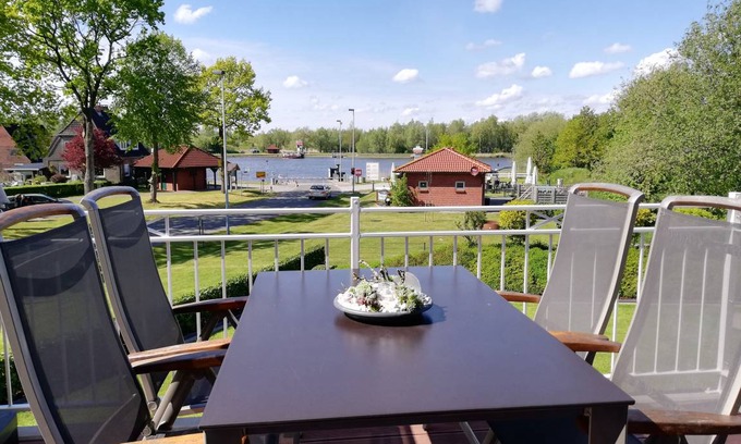 Oldenbuttel Apartment | 100 m² Apartment ∙ 2 bedrooms ∙ 4 guests