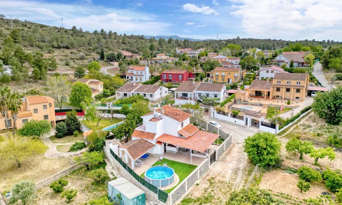 Macastre Apartment | 100 m² Apartment ∙ 1 bedroom ∙ 3 guests