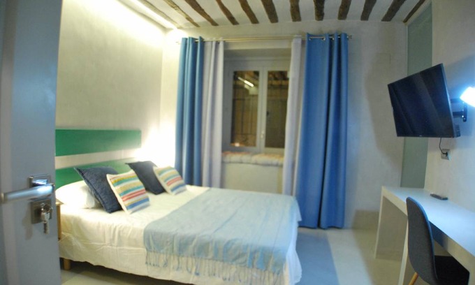 Malasana Apartment | 100 m² Apartment ∙ 3 bedrooms ∙ 12 guests