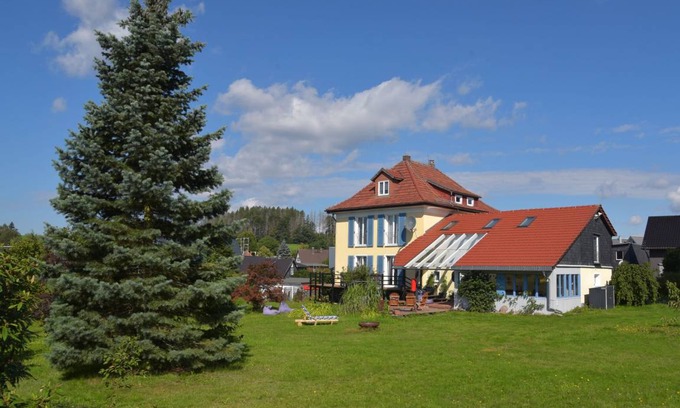 Judenbach Apartment | 100 m² Apartment ∙ 2 bedrooms ∙ 8 guests