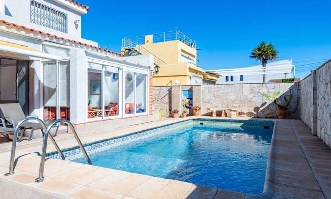 Vinaros Villa | 100 m² Villa ∙ 3 bedrooms ∙ 6 guests
