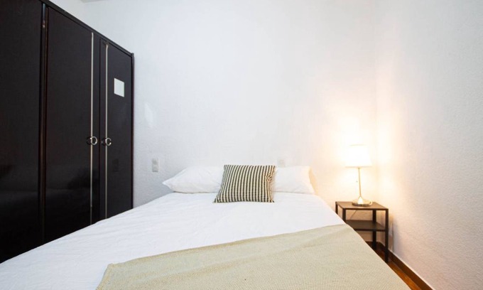 Sants-Badal Resort | 110 m² Private room ∙ 1 bedroom ∙ 1 guest