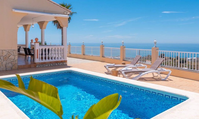 Rio Velez House | 117 m² House ∙ 2 bedrooms ∙ 4 guests