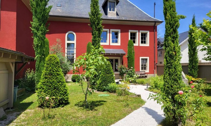Chambery House | 118 m² Gîte ∙ 3 bedrooms ∙ 10 guests