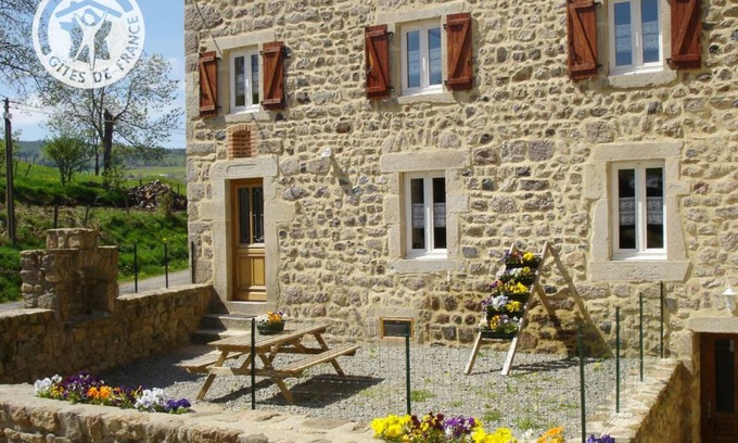 Saint-Bonnet-le-Courreau Cottage | 120 m² Cabin ∙ 3 bedrooms ∙ 8 guests