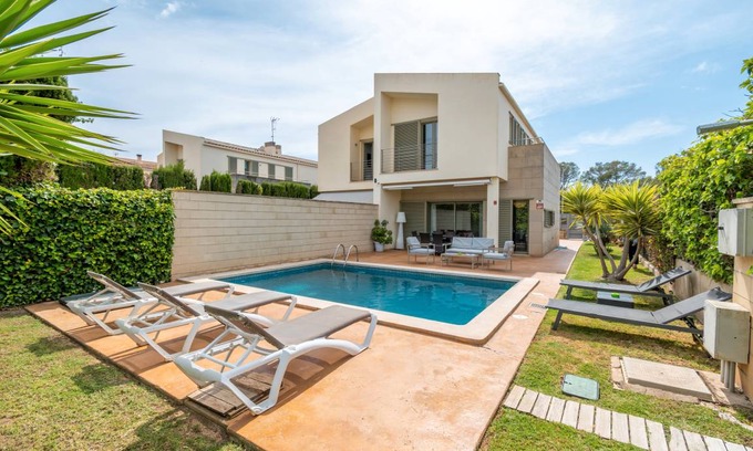 Puig de Ros Villa | 120 m² Villa ∙ 3 bedrooms ∙ 5 guests