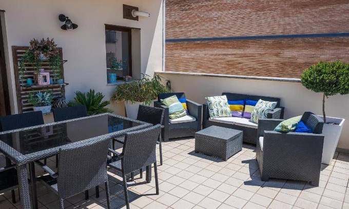 Merida Old Town Apartment | 126 m² Apartment ∙ 3 bedrooms ∙ 6 guests