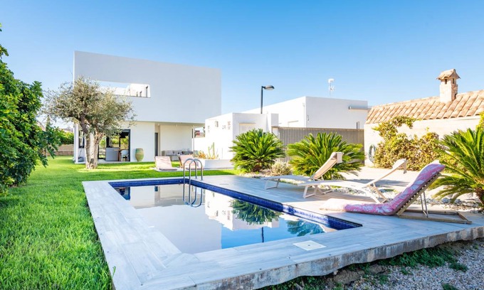 Vinaros House | 126 m² House ∙ 3 bedrooms ∙ 6 guests