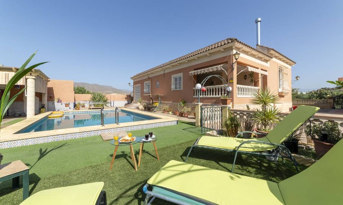 Pechina House | 130 m² House ∙ 2 bedrooms ∙ 5 guests