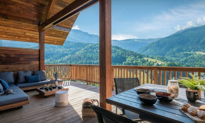Saint-Pierre-d'Entremont Ski Chalet | 140 m² Chalet ∙ 4 bedrooms ∙ 9 guests