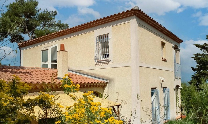 Villeneuve-les-Avignon Other | 150 m² Accommodation ∙ 3 bedrooms ∙ 5 guests