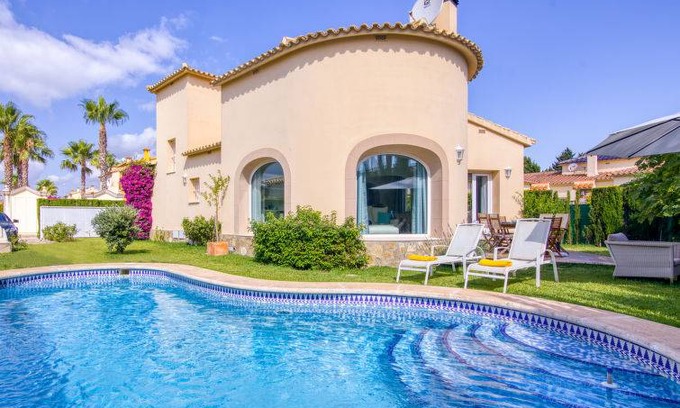 Molinell House | 150 m² House ∙ 3 bedrooms ∙ 6 guests