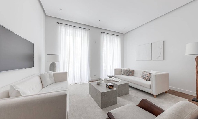Jeronimos Apartment | 160 m² Apartment ∙ 3 bedrooms ∙ 6 guests