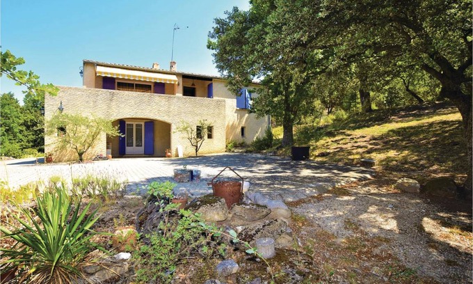 Chamaret House | 160 m² House ∙ 4 bedrooms ∙ 8 guests