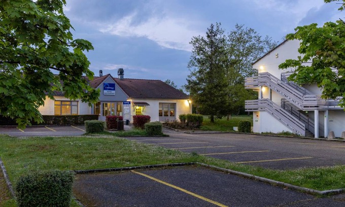 Sennece-les-Macon Hotel | 18 m² Hotel ∙ 4 guests