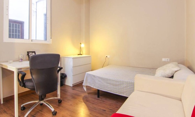 Valencia City Centre Resort | 180 m² Private room ∙ 1 bedroom ∙ 1 guest