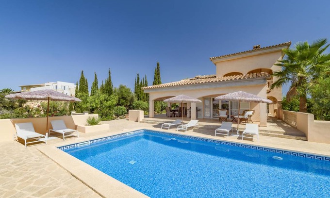 Manacor Villa | 180 m² Villa ∙ 3 bedrooms ∙ 6 guests