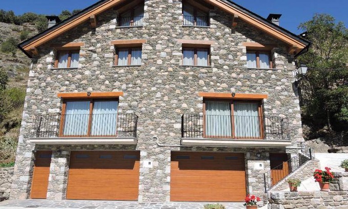 La Guingueta d'Aneu Apartment | 196 m² Apartment ∙ 3 bedrooms ∙ 6 guests