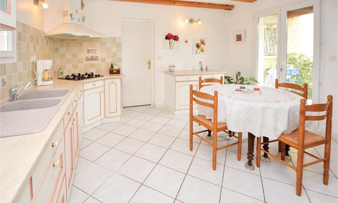 Les 3 Ponts House | 2 bedroom accommodation in Nîmes