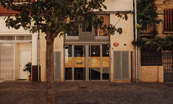 Sants-Badal Hostel | 20 m² Hostel ∙ 127 guests