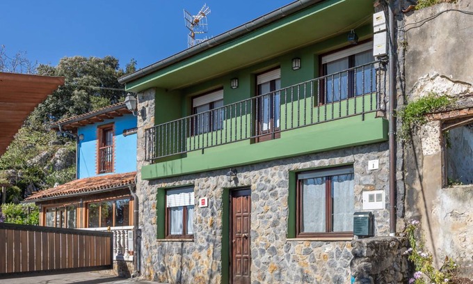 Isla House | 200 m² House ∙ 5 bedrooms ∙ 11 guests