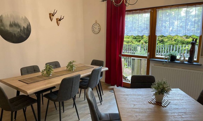 Elend House | 200 m² House ∙ 5 bedrooms ∙ 10 guests