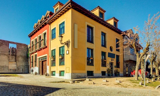 Valsain House | 21 m² House ∙ 127 guests